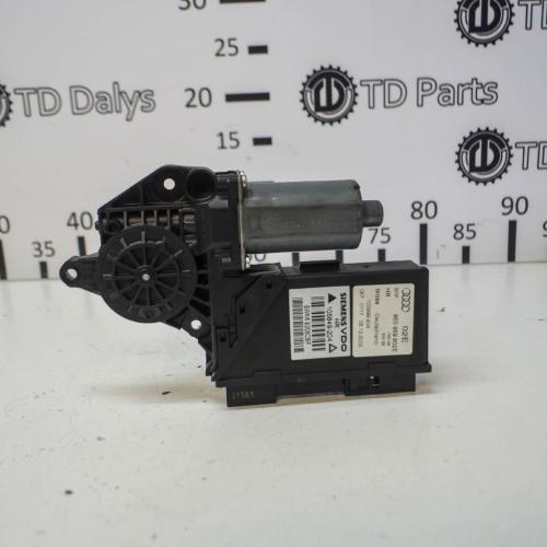 Motor Fensterheber rechts hinten Audi A4 Avant (8E, B7) 8E0959802E Bild Motor Fensterheber rechts hinten Audi A4 Avant (8E, B7) 8E0959802E