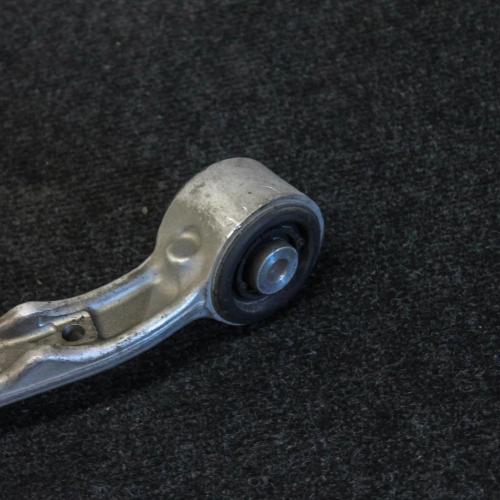 Vorderer oberer Querlenker rechts AUDI Q7 (4L) 3.0 TFSI quattro Bild Vorderer oberer Querlenker rechts AUDI Q7 (4L) 3.0 TFSI quattro