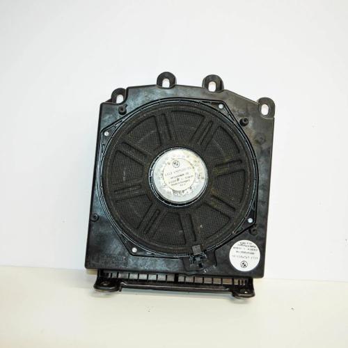 Subwoofer unter dem Sitz links BMW 5 Touring (E61) 520 d 6929100 Bild Subwoofer unter dem Sitz links BMW 5 Touring (E61) 520 d 6929100