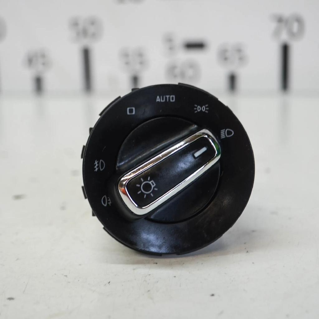 Scheinwerferschalter SKODA SUPERB II (3T4) 2.0 TDI 3T0941431B Bild Scheinwerferschalter SKODA SUPERB II (3T4) 2.0 TDI 3T0941431B