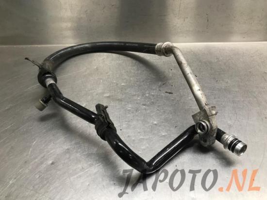 Hochdruck-/Niederdruckleitung für Klimaanlage Toyota Corolla Liftback E12 Bild Hochdruck-/Niederdruckleitung für Klimaanlage Toyota Corolla Liftback E12