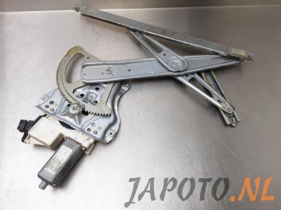 Fensterheber rechts vorne Toyota Corolla Liftback E12 6981002130 Bild Fensterheber rechts vorne Toyota Corolla Liftback E12 6981002130