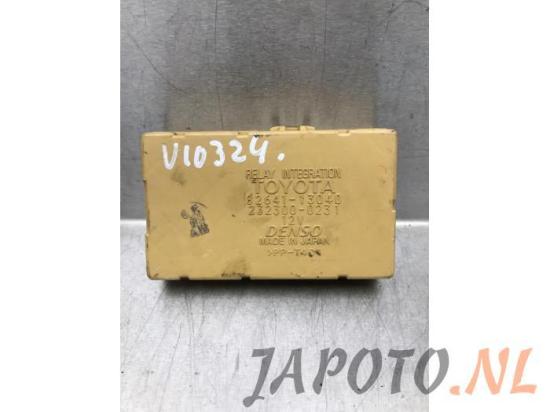 Steuergerät Toyota Corolla Liftback E12 8264113040 Bild Steuergerät Toyota Corolla Liftback E12 8264113040