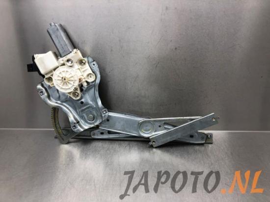 Fensterheber rechts vorne Toyota Corolla Liftback E12 6981002130 Bild Fensterheber rechts vorne Toyota Corolla Liftback E12 6981002130