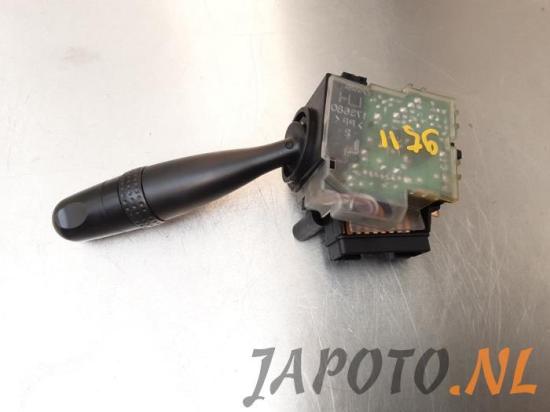 Schalter für Wischer Toyota Corolla Liftback E12 1736991A830 Bild Schalter für Wischer Toyota Corolla Liftback E12 1736991A830