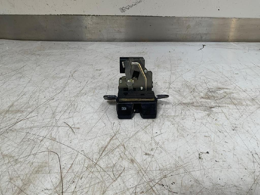 3292 Schloss Heckdeckel KIA Pro Ceed (ED) 812301H000