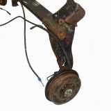 Hinterachse Achse hinten Dacia Sandero I Achsträger mit Bremstrommeln 555116962R