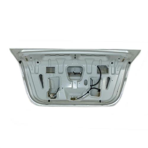 Chevrolet Kalos T200 Heckklappe Klappe hinten Stufenheck silbergrau metallic Bild Chevrolet Kalos T200 Heckklappe Klappe hinten Stufenheck silbergrau metallic