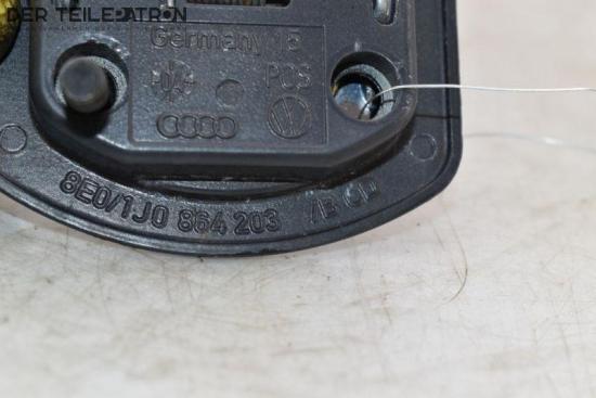 Abdeckung Kofferraum rechts Halteöse Verzurrösen Ladungssicherung AUDI A8 4E 4.0 TDI QUATTRO 202 KW 8E0864203 Bild Abdeckung Kofferraum rechts Halteöse Verzurrösen Ladungssicherung AUDI A8 4E 4.0 TDI QUATTRO 202 KW 8E0864203
