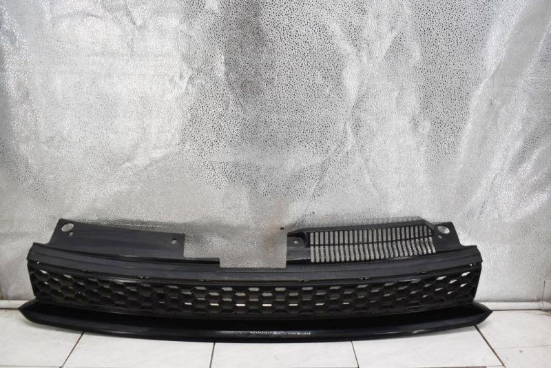 Kühlergrill Tuning VW GOLF 6 VI (5K1) 2.0 TDI 103 KW 21-9557 Bild Kühlergrill Tuning VW GOLF 6 VI (5K1) 2.0 TDI 103 KW 21-9557