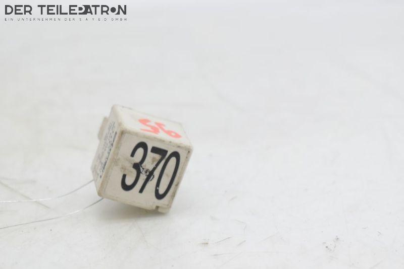 relais AUDI A8 4E 4.0 TDI QUATTRO 202 KW 8D0951253 Bild relais AUDI A8 4E 4.0 TDI QUATTRO 202 KW 8D0951253