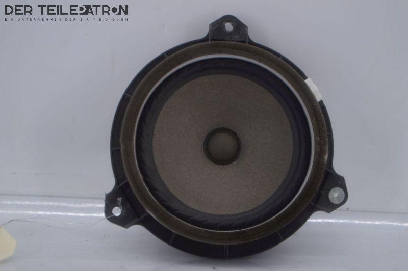Lautsprecher rechts vorn Speaker Subwoofer TOYOTA IQ (KGJ1_, NGJ1_) 1.0 50 KW Bild Lautsprecher rechts vorn Speaker Subwoofer TOYOTA IQ (KGJ1_, NGJ1_) 1.0 50 KW