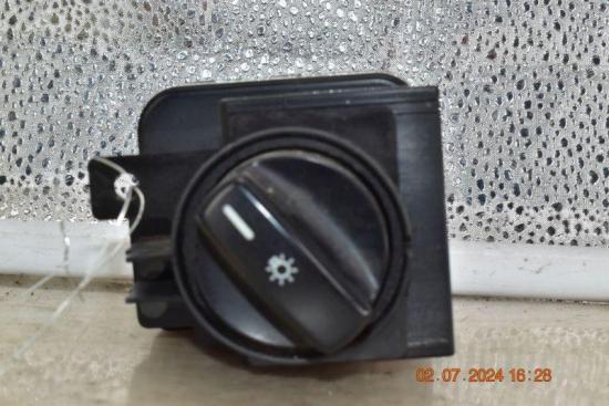 Schalter Licht MERCEDES-BENZ A-KLASSE (W169) A 180 CDI 80 KW 1695451004 Bild Schalter Licht MERCEDES-BENZ A-KLASSE (W169) A 180 CDI 80 KW 1695451004