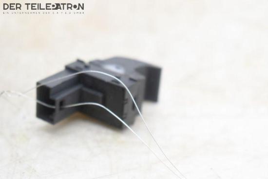 Tankklappe Tankdeckel Schalter Öffner VW GOLF V (1K1) 1.4 16V 55 KW Bild Tankklappe Tankdeckel Schalter Öffner VW GOLF V (1K1) 1.4 16V 55 KW