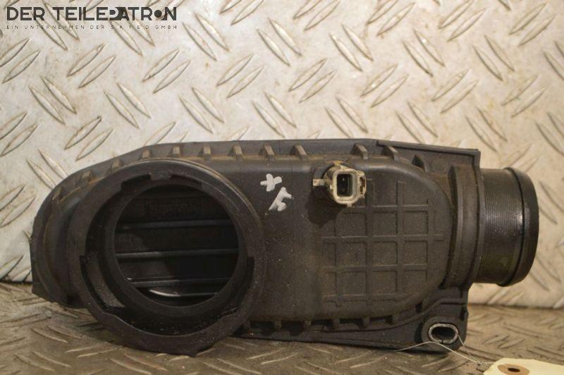 Ladeluftkühler Ansaugstutzen JAGUAR XF (_J05_, CC9) 2.7 D 152 KW 4R8Q-6K770-AD Bild Ladeluftkühler Ansaugstutzen JAGUAR XF (_J05_, CC9) 2.7 D 152 KW 4R8Q-6K770-AD
