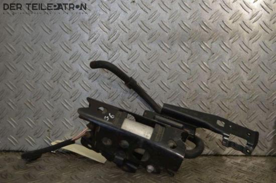 Kraftstoffpumpe VW GOLF 6 VI (5K1) 2.0 TDI 103 KW 5N0906129B~1K0131552AC~~120302T1436E Bild Kraftstoffpumpe VW GOLF 6 VI (5K1) 2.0 TDI 103 KW 5N0906129B~1K0131552AC~~120302T1436E