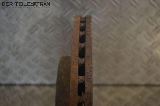Bremsscheibe rechts vorn VW GOLF 6 VI (5K1) 2.0 TDI 103 KW Bild Bremsscheibe rechts vorn VW GOLF 6 VI (5K1) 2.0 TDI 103 KW
