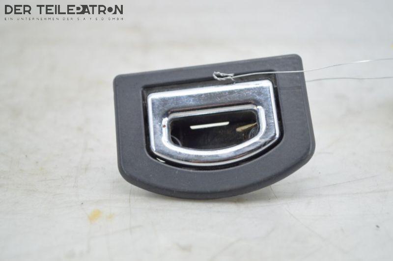 Fanghaken Klappe rechts hinten Verzurröse Zuröse Befestigungsöse AUDI A8 4E 4.0 TDI QUATTRO 202 KW 8E0854203 Bild Fanghaken Klappe rechts hinten Verzurröse Zuröse Befestigungsöse AUDI A8 4E 4.0 TDI QUATTRO 202 KW 8E0854203