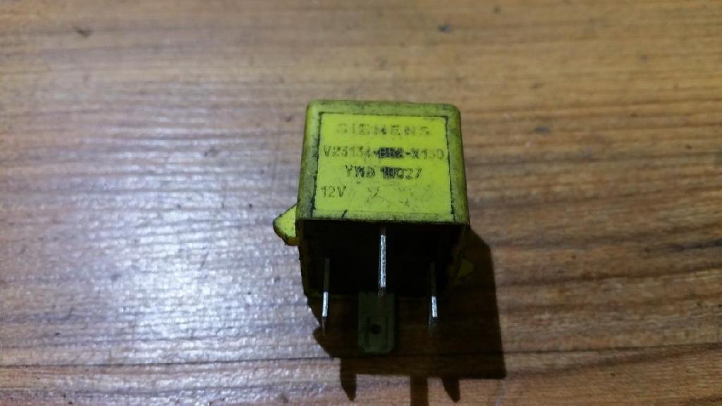 Relais Rover 200, 1995.10 - 2000.03 ywb10027,v23134-b52-x130