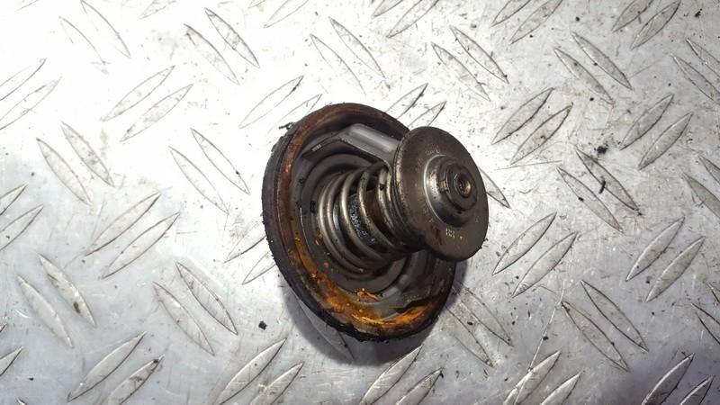 Thermostat Kühlmittel Audi A4, B5 1994.11 - 1999.09 078121113f,