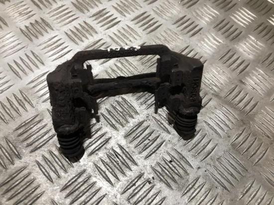 Bremssatteltr?ger - Hinten Rechts Toyota Corolla Verso, III 2004.05 - 2007 0204y01336, Bild Bremssatteltr?ger - Hinten Rechts Toyota Corolla Verso, III 2004.05 - 2007 0204y01336,