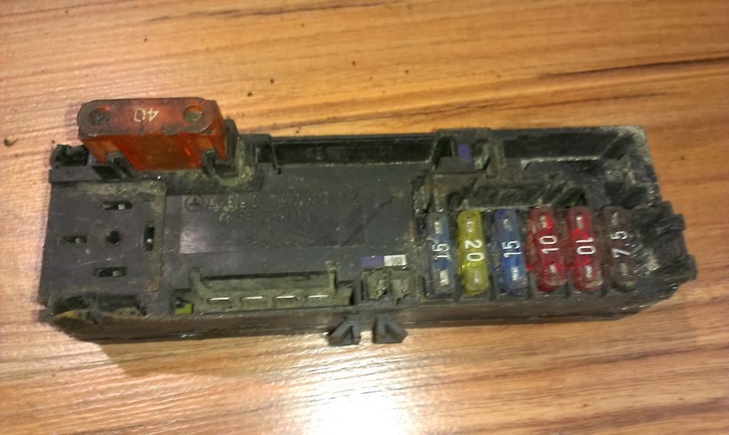 Sicherungskasten Mercedes-Benz W210, 1999.07 - 2002.03 facelift a0005400072,053761005014112