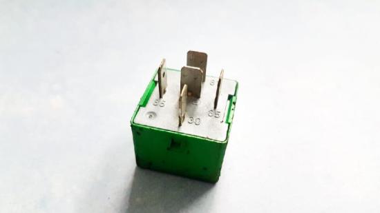 Relais Lancia Phedra 2002 - 2006 12V35A03531, 12V-35A-03531 Bild Relais Lancia Phedra 2002 - 2006 12V35A03531, 12V-35A-03531