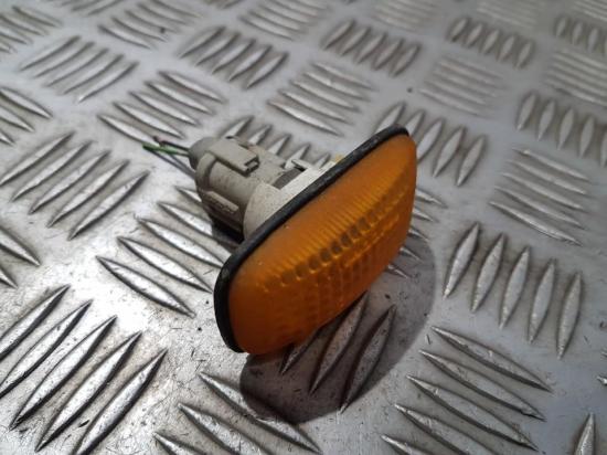 Blinkleuchte Kotfl?gel - Vorne Rechts Nissan Almera, N15 1995.07 - 1998.06 Gebraucht, Bild Blinkleuchte Kotfl?gel - Vorne Rechts Nissan Almera, N15 1995.07 - 1998.06 Gebraucht,