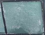 Seitenscheibe - Hinten Rechts Mazda 2, DY 2003.02 - 2007.10 juoda,