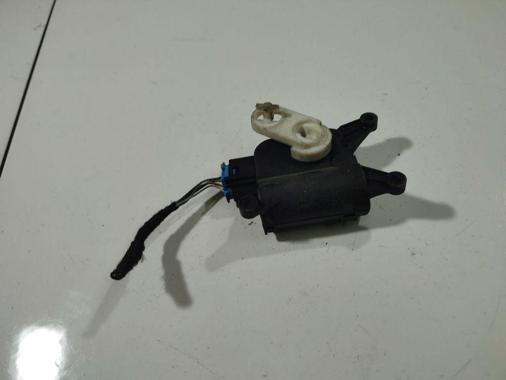 Stellmotor Lüftung Volkswagen Passat, B6 2005.08 - 2010.11 3C0907511B, 3C0.907.511.B CZ 116880-2900 DENSO ND8 CZ1168802900 DENSOND8