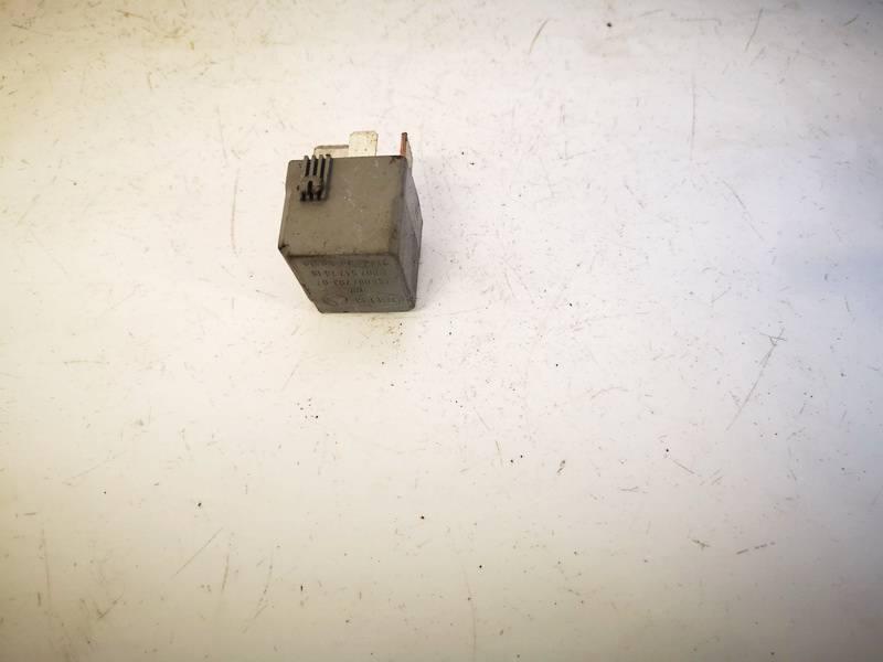 Relais Mercedes-Benz W203, 2000.05 - 2004.02 A0025422619,A 002 542 26 19 A0025422619 4RA 007 793-07 4RA007793-07 4RA00779307 V23134-J52-X361 V23134J52X361