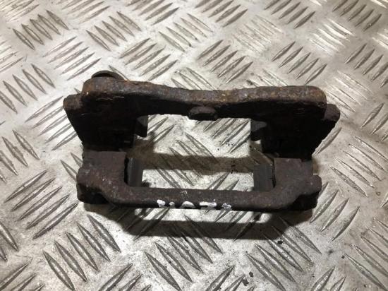 Bremssatteltr?ger - Hinten Rechts Toyota Corolla Verso, III 2004.05 - 2007 0204y01336, Bild Bremssatteltr?ger - Hinten Rechts Toyota Corolla Verso, III 2004.05 - 2007 0204y01336,