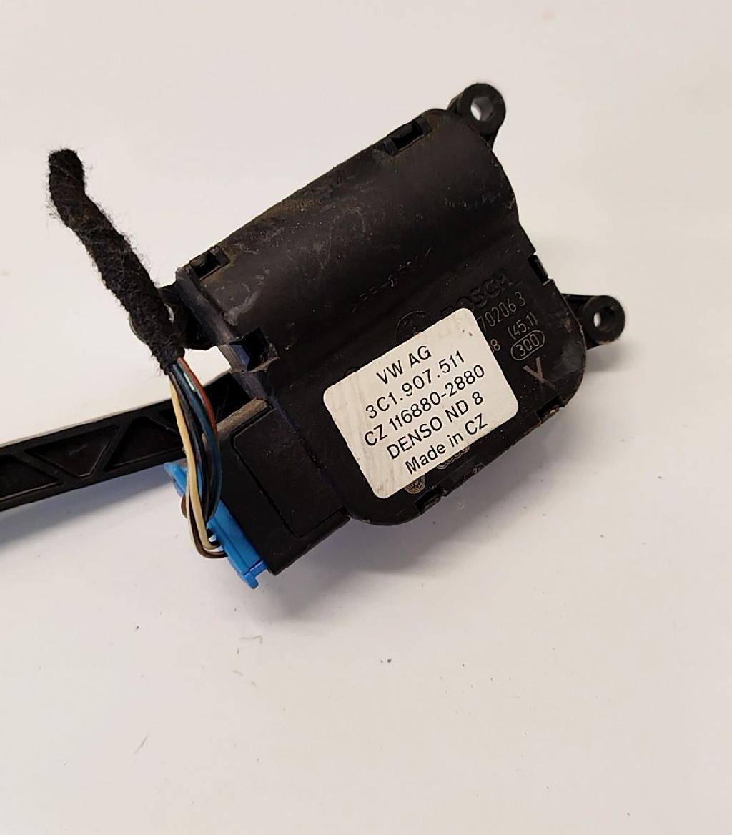 Stellmotor Lüftung Volkswagen Golf Plus, 2005.01 - 2008.05 3C1907511,3C1 907 511 A 3C1907511A 3C1 907 511 3C1907511 3C1907511B 116880-2880 1168802880 116880-2860 1168802860 3C1907511F CZ 116880-2880 CZ116880-2880 CZ1168802880 BXE