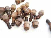 Radbolzen- Radmutter Nissan Micra, K12 2003.01 - 2007.06 Gebraucht,