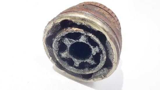 Antriebswelle radseitig Audi A4, B5 1994.11 - 1999.09 Gebraucht, Bild Antriebswelle radseitig Audi A4, B5 1994.11 - 1999.09 Gebraucht,