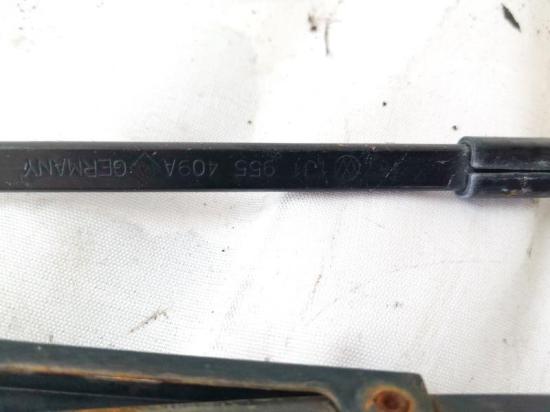 Windschutzscheibe Scheibenwischer Skoda Octavia, I 1996.09 - 2000.11 1j1955409a, Bild Windschutzscheibe Scheibenwischer Skoda Octavia, I 1996.09 - 2000.11 1j1955409a,