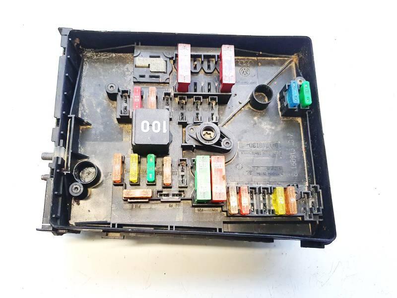 Sicherungskasten Volkswagen Touran, 2010.08 - 2015.06 facelift second 1k0937125d, 1k0937804q 1k0937806d CFHF