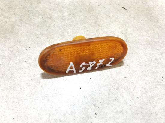 Blinkleuchte Kotflügel - Vorne Rechts Dacia Logan, I 2004.09 - 2009.03 Gebraucht, Bild Blinkleuchte Kotflügel - Vorne Rechts Dacia Logan, I 2004.09 - 2009.03 Gebraucht,