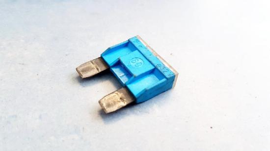 Sicherungen Volkswagen Golf, III 1993.07 - 1999.04 60A,32V Bild Sicherungen Volkswagen Golf, III 1993.07 - 1999.04 60A,32V