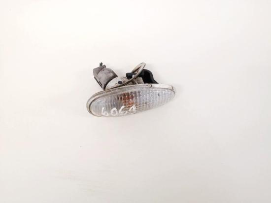 Blinkleuchte Kotflügel - Vorne Rechts Mitsubishi Outlander, I 2003.01 - 2006.12 Gebraucht, Bild Blinkleuchte Kotflügel - Vorne Rechts Mitsubishi Outlander, I 2003.01 - 2006.12 Gebraucht,