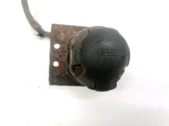 Stecker Steckdose Anh?nger Kupplung Anh?ngerkupplung Zugvorrichtung Volkswagen Passat, B3 1988.03 - 1993.07 Gebraucht, Bild Stecker Steckdose Anh?nger Kupplung Anh?ngerkupplung Zugvorrichtung Volkswagen Passat, B3 1988.03 - 1993.07 Gebraucht,