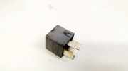 Relais Mercedes-Benz W245 2005 - 2011 A0025422619,V23134-J52-X361