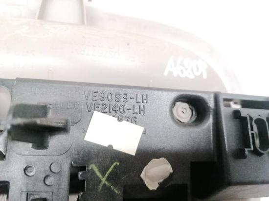 Haltegriff Haltegriff Verdeckgriff - Hinten Linke Chrysler Voyager, IV 2000.02 - 2008.12 VE9099LH,VE2140LH Bild Haltegriff Haltegriff Verdeckgriff - Hinten Linke Chrysler Voyager, IV 2000.02 - 2008.12 VE9099LH,VE2140LH