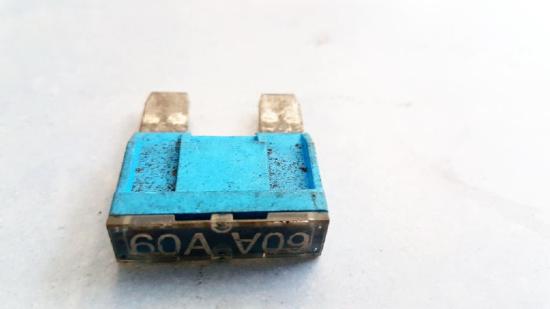 Sicherungen Volkswagen Golf, III 1993.07 - 1999.04 60A, 32V Bild Sicherungen Volkswagen Golf, III 1993.07 - 1999.04 60A, 32V