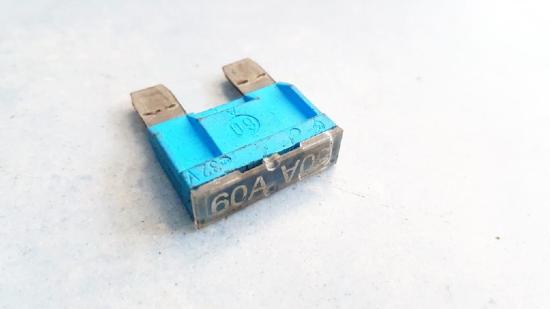 Sicherungen Volkswagen Golf, III 1993.07 - 1999.04 60A,32V Bild Sicherungen Volkswagen Golf, III 1993.07 - 1999.04 60A,32V