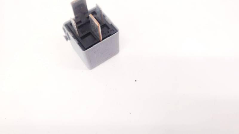 Relais Mercedes-Benz ML, W164 2005.06 - 2009.07 A0025422619,