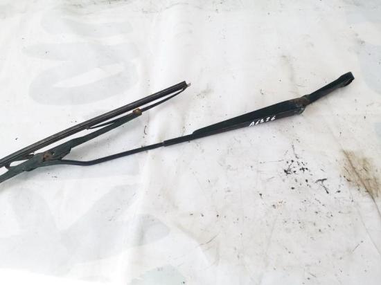 Windschutzscheibe Scheibenwischer Skoda Octavia, I 1996.09 - 2000.11 1j1955409a, Bild Windschutzscheibe Scheibenwischer Skoda Octavia, I 1996.09 - 2000.11 1j1955409a,