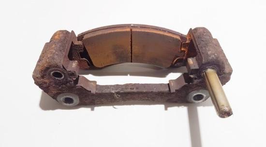 Bremssattelträger - Vorne Linke Mazda 6, 2002.06 - 2007.08 Gebraucht, Bild Bremssattelträger - Vorne Linke Mazda 6, 2002.06 - 2007.08 Gebraucht,