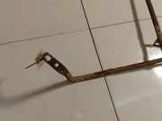 Halteband Kraftstoffbehälter Peugeot 406, 1999.03 - 2004.05 facelift Gebraucht,