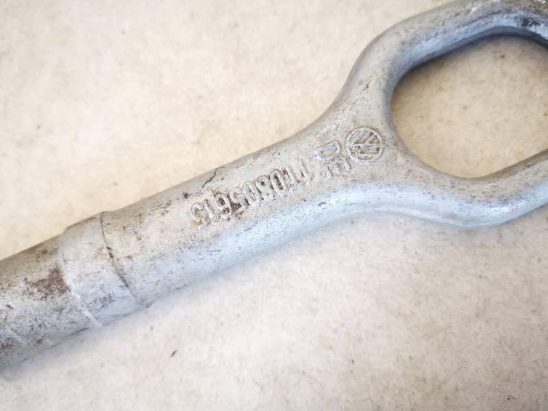 Abschlepp?se Abschlepphaken Volkswagen Golf, V 2003.10 - 2008.10 1T0805615,